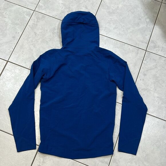 Patagonia men’s R1 techface hoody - Picture 6 of 7